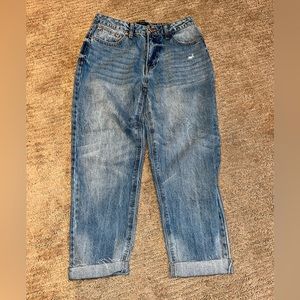 Forever 21 High Rise Boyfriend Jeans - size 28